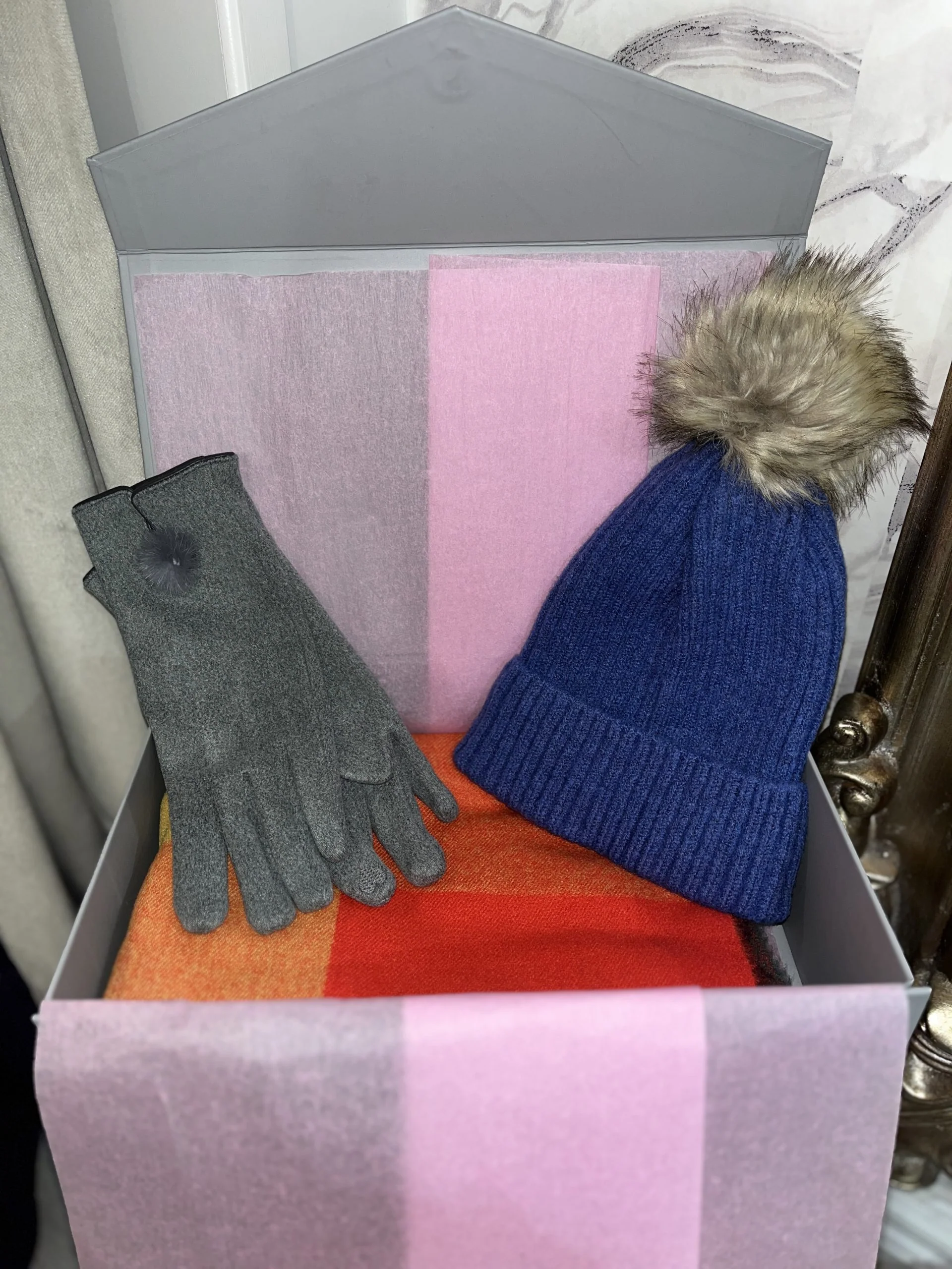 Gift Set - Hat, Scarf & Gloves